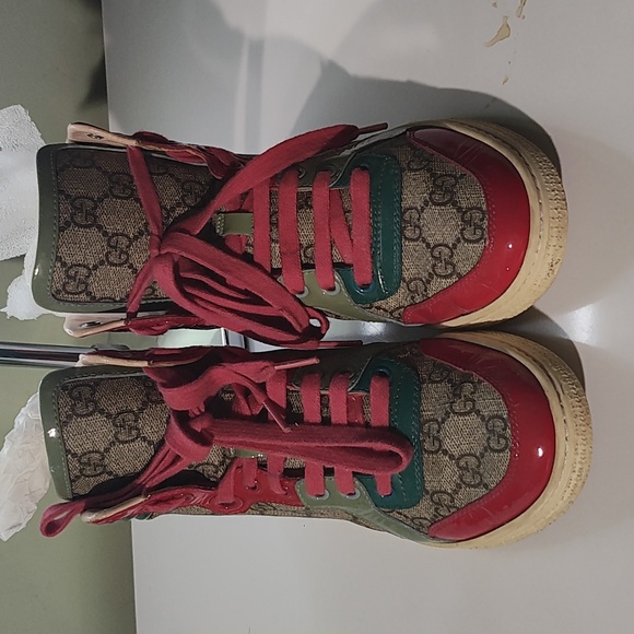 Gucci High-Tops with Red and Green Details - Picture 1 of 8